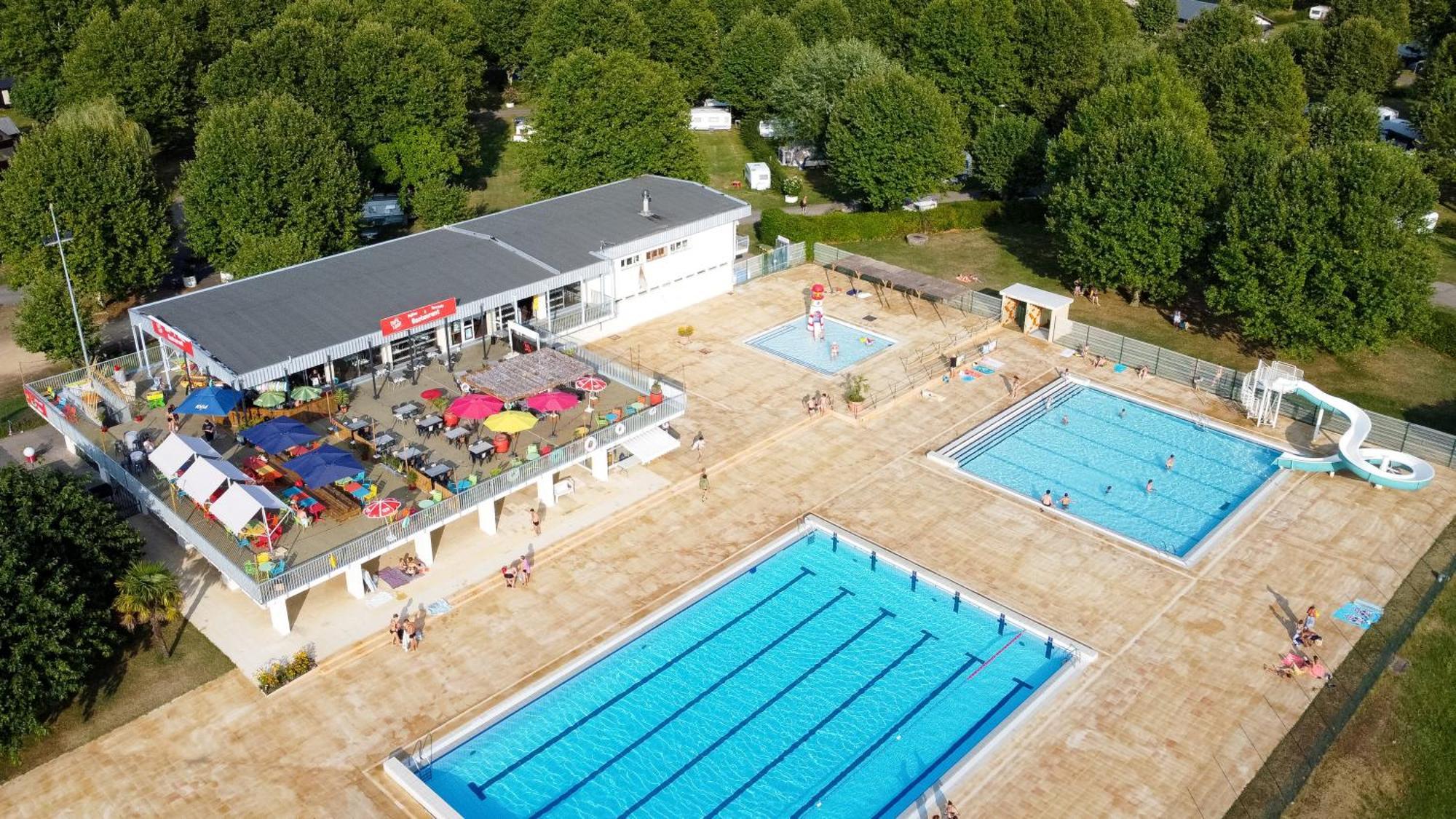 Camping De Thoissey *** Buitenkant foto