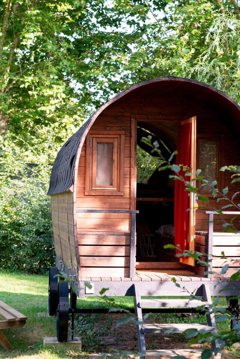 Camping De Thoissey *** Buitenkant foto